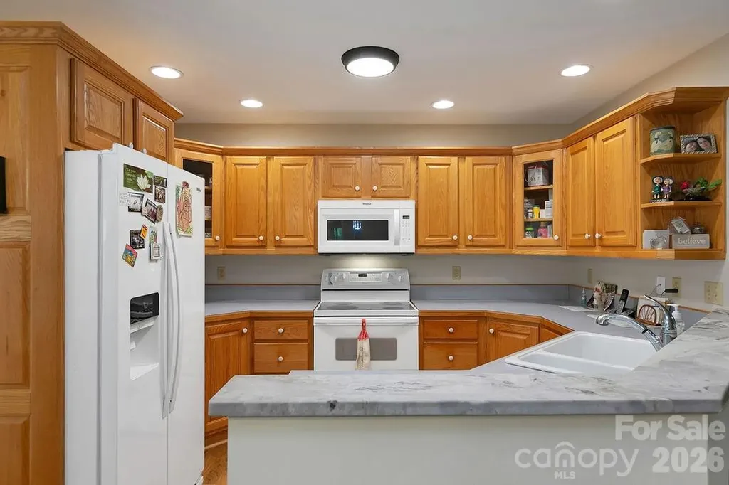 144 Lakeland Drive Pisgah Forest NC 28768