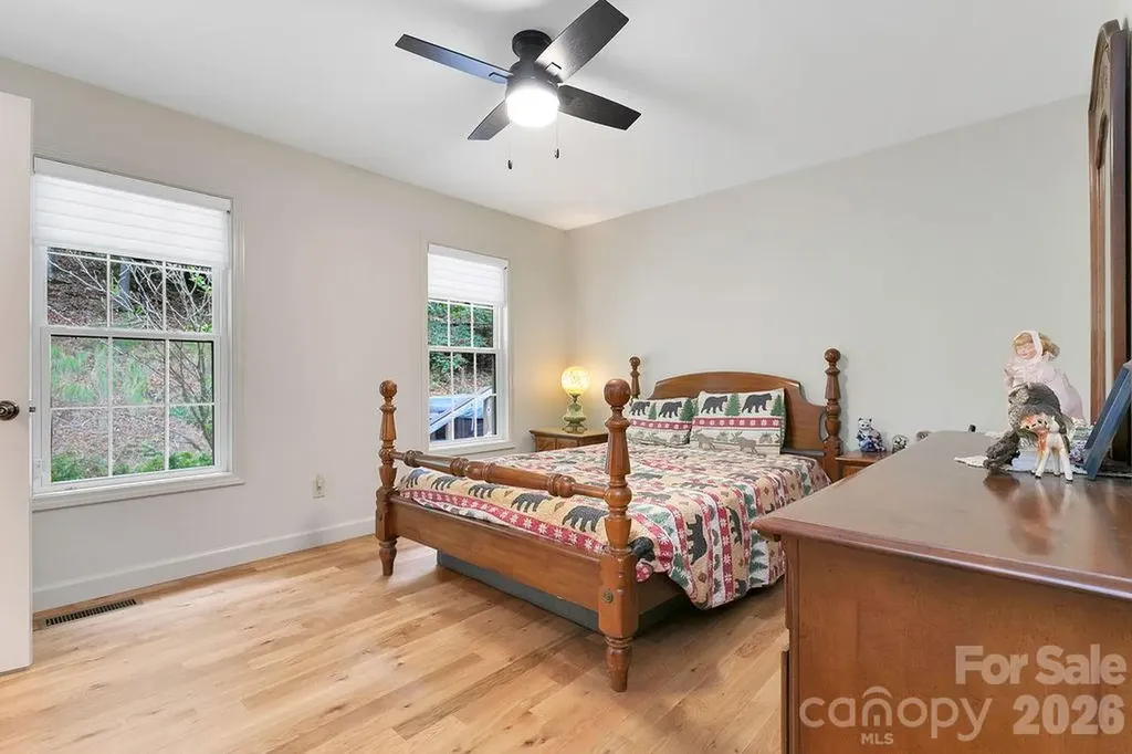 144 Lakeland Drive Pisgah Forest NC 28768