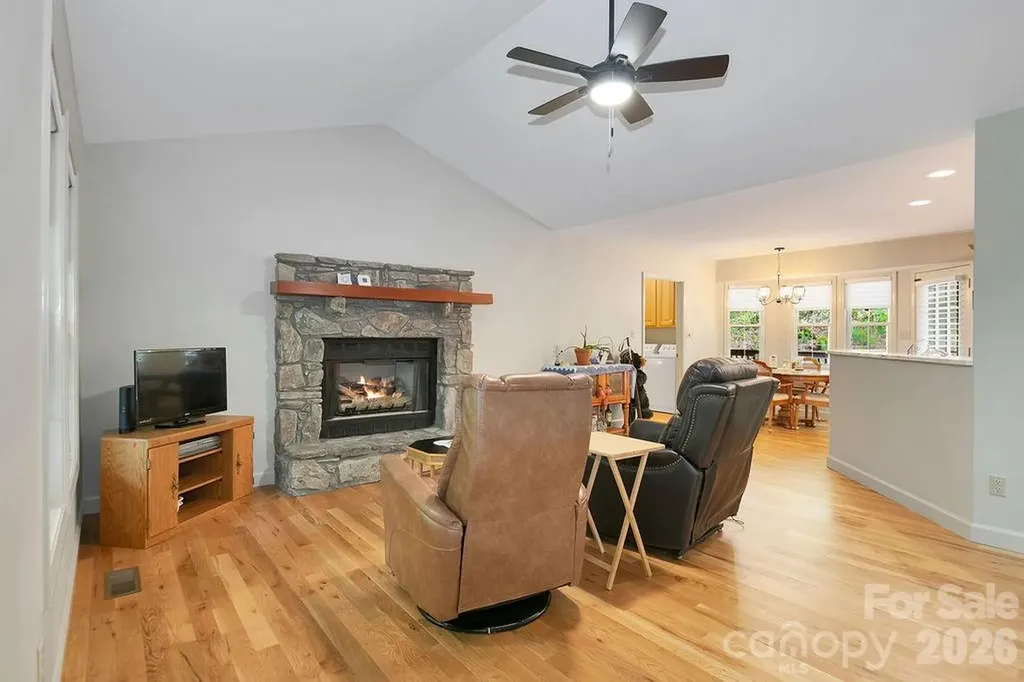 144 Lakeland Drive Pisgah Forest NC 28768