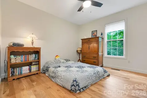 144 Lakeland Drive Pisgah Forest NC 28768