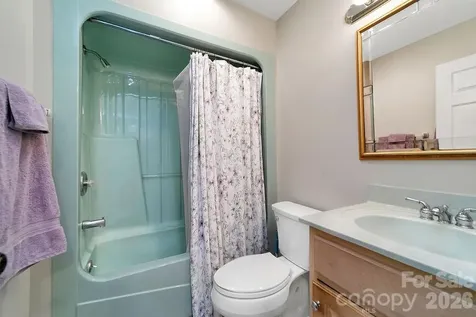 144 Lakeland Drive Pisgah Forest NC 28768