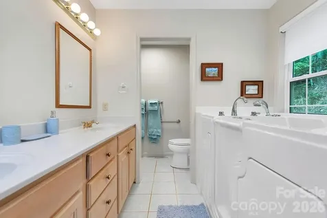 144 Lakeland Drive Pisgah Forest NC 28768