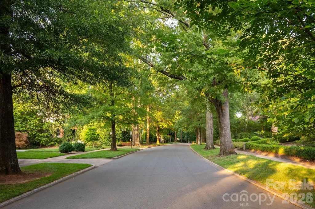 1035 Queens Road Charlotte NC 28207