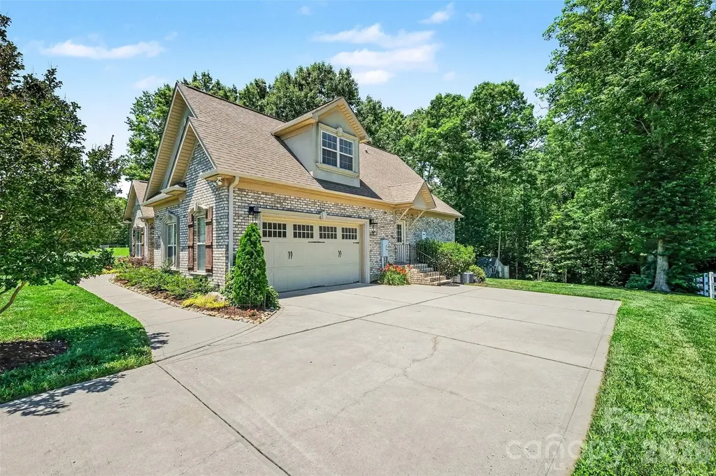 3415 Willow Creek Drive Mount Pleasant NC 28124