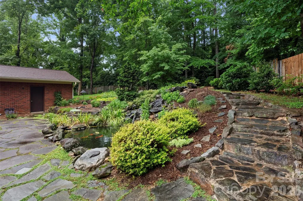 126 Mockingbird Drive Hendersonville NC 28792