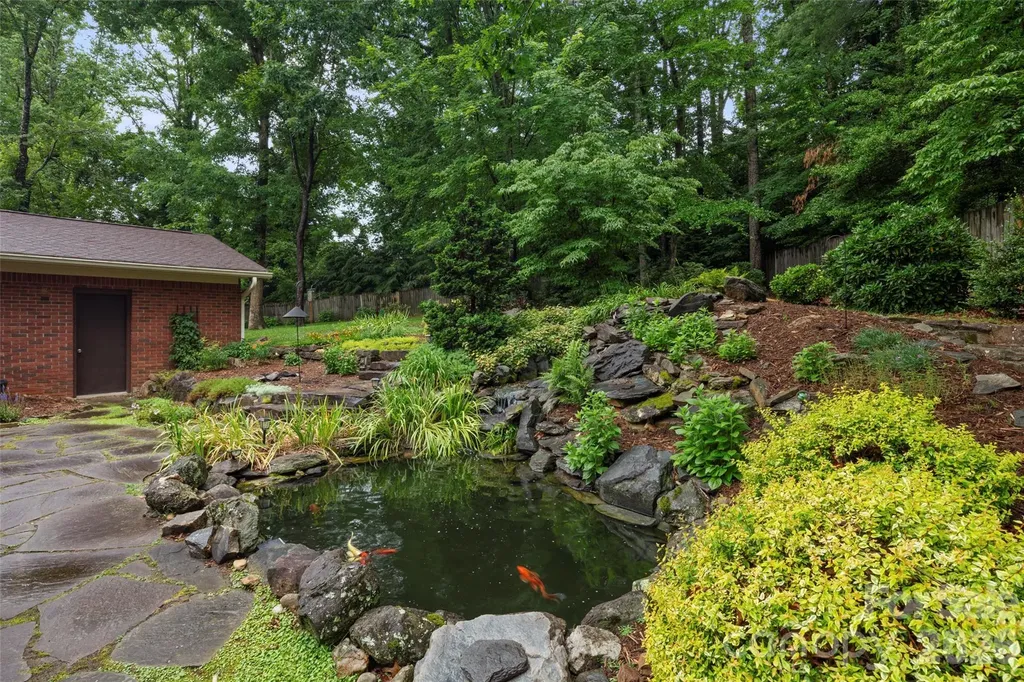 126 Mockingbird Drive Hendersonville NC 28792