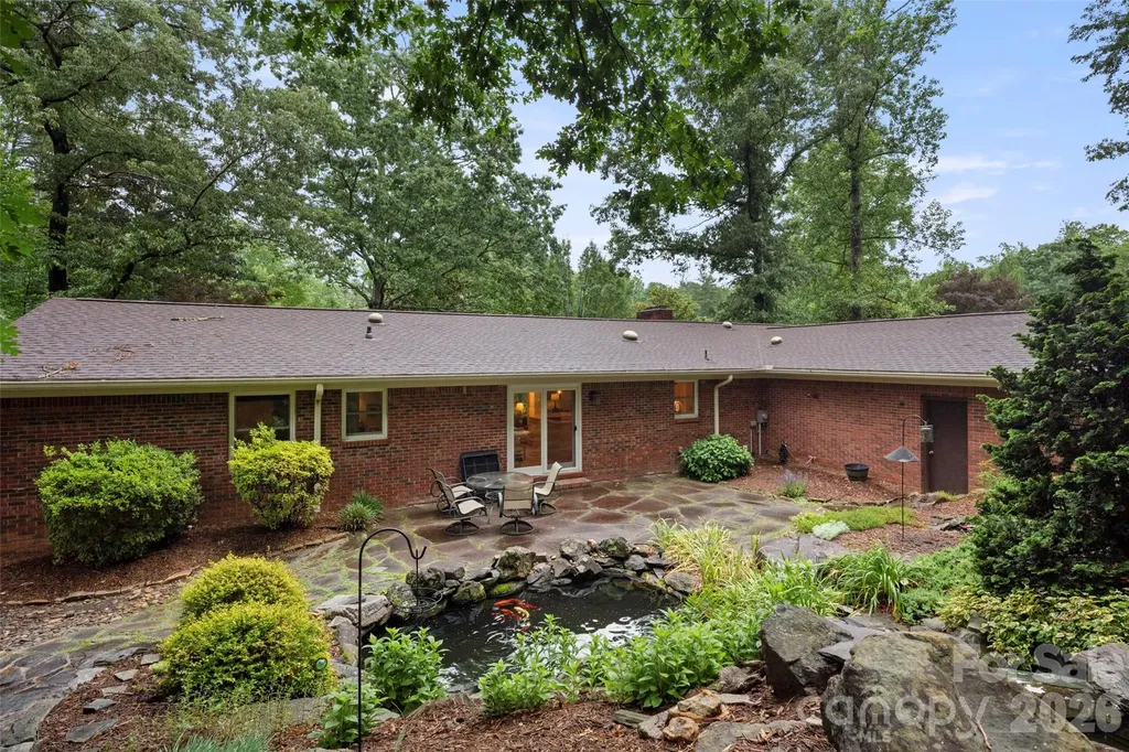 126 Mockingbird Drive Hendersonville NC 28792
