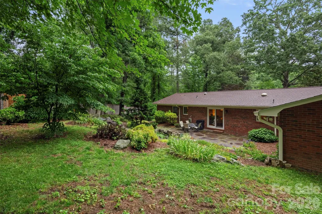 126 Mockingbird Drive Hendersonville NC 28792