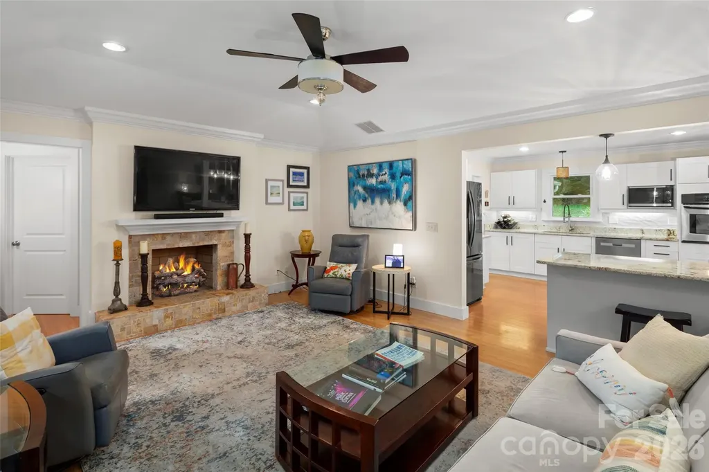 126 Mockingbird Drive Hendersonville NC 28792