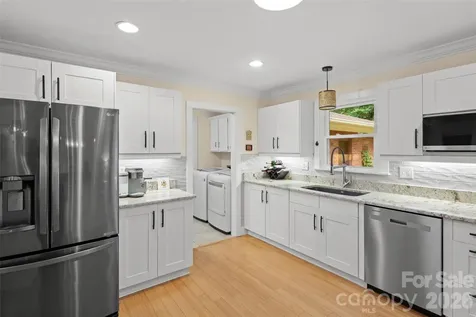 126 Mockingbird Drive Hendersonville NC 28792