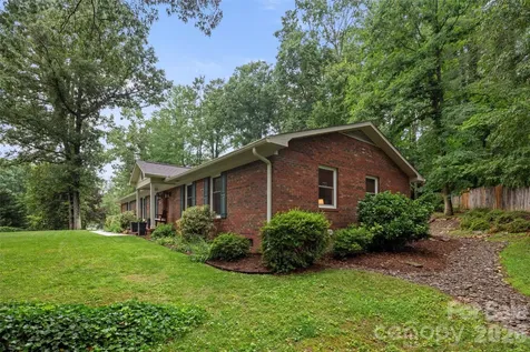 126 Mockingbird Drive Hendersonville NC 28792