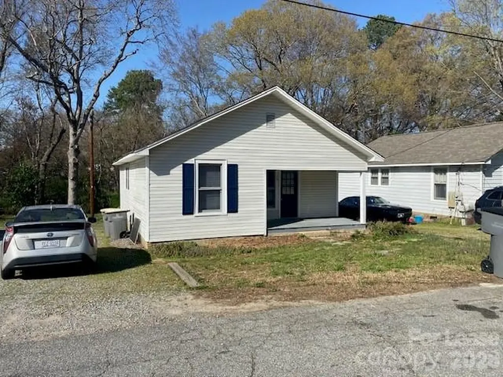126 Mary Street Kannapolis NC 28081