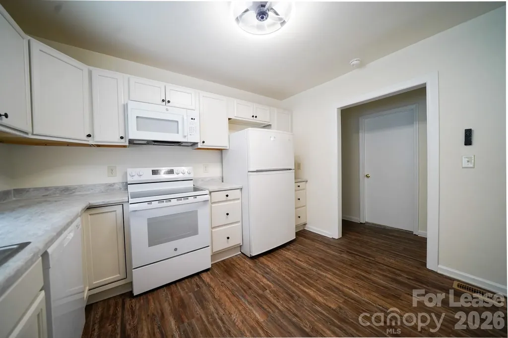 126 Mary Street Kannapolis NC 28081