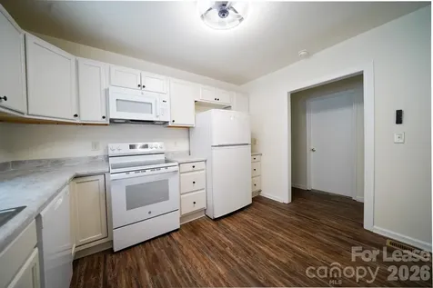 126 Mary Street Kannapolis NC 28081