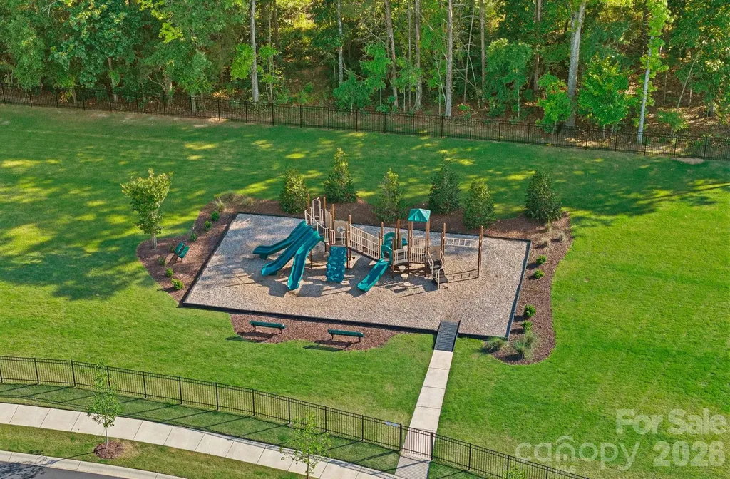 605 Cedar Knoll Circle Pineville NC 28134