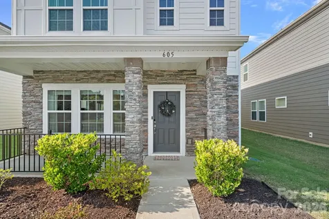605 Cedar Knoll Circle Pineville NC 28134