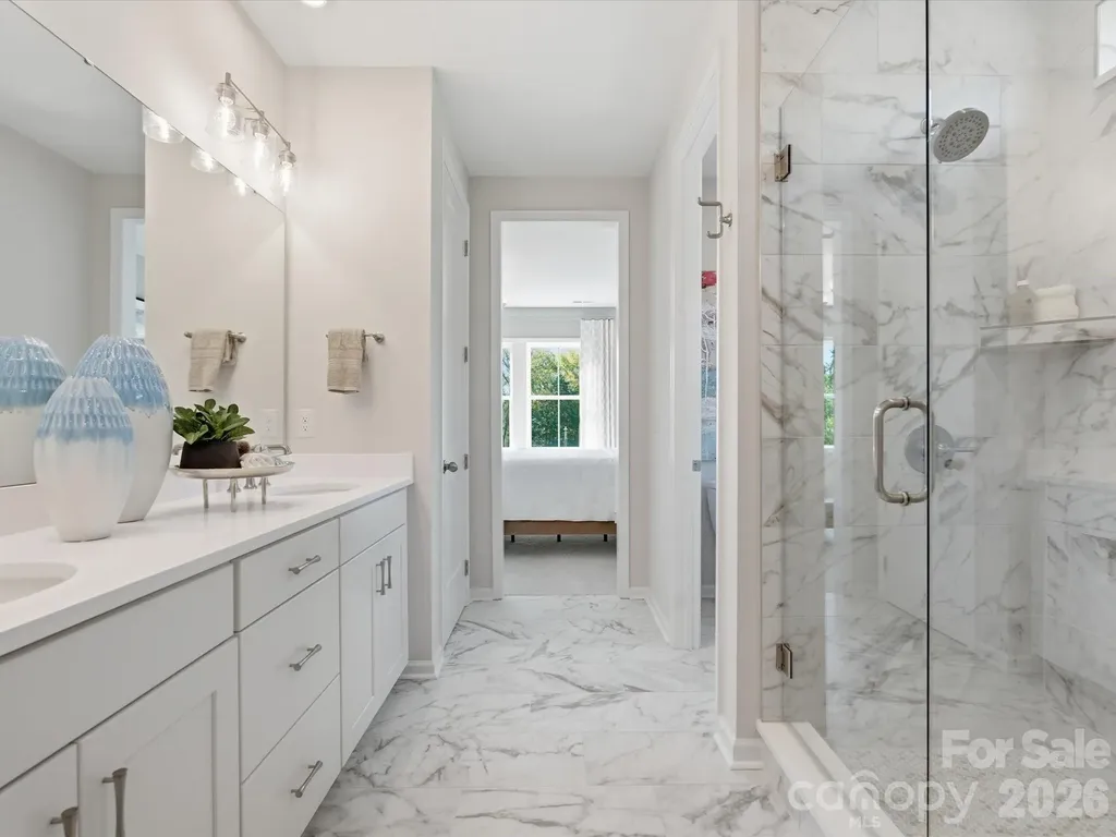 3037 Circles End Charlotte NC 28226