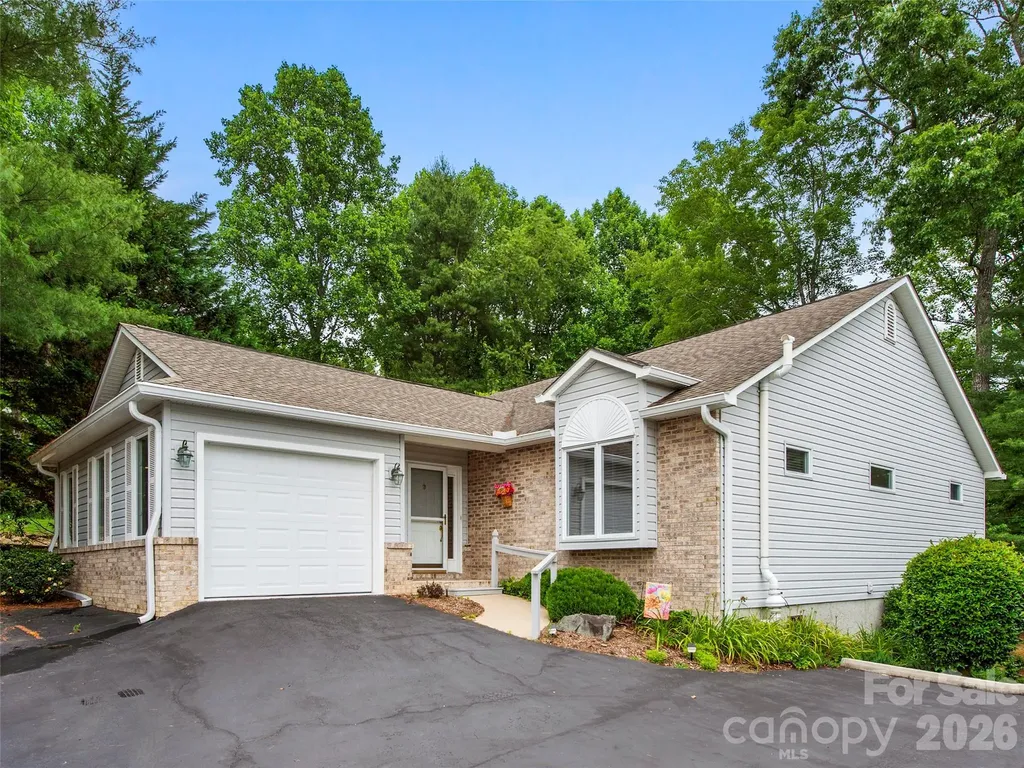 83 Laurel Ridge Place Hendersonville NC 28739