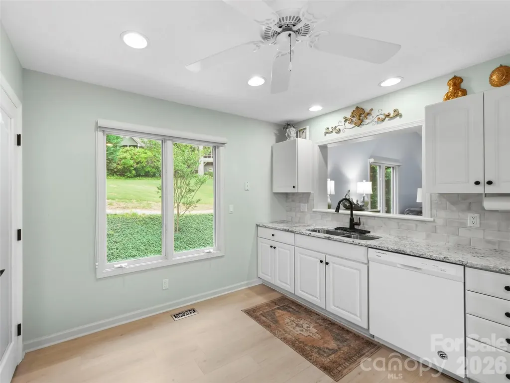 83 Laurel Ridge Place Hendersonville NC 28739