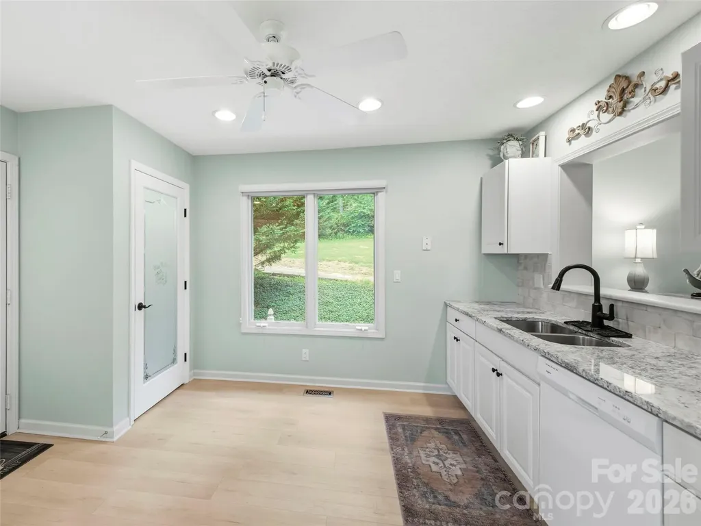 83 Laurel Ridge Place Hendersonville NC 28739