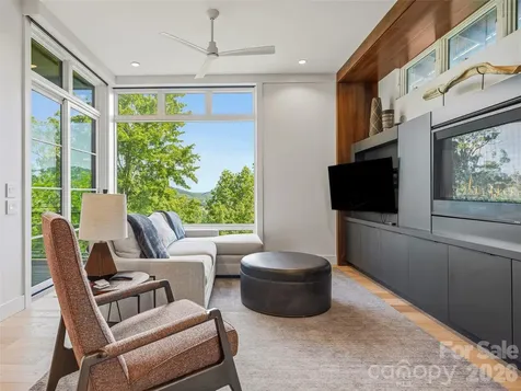 1121 Timberbluff Way Arden NC 28704