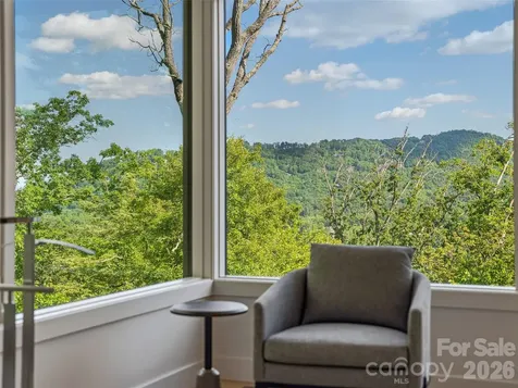 1121 Timberbluff Way Arden NC 28704