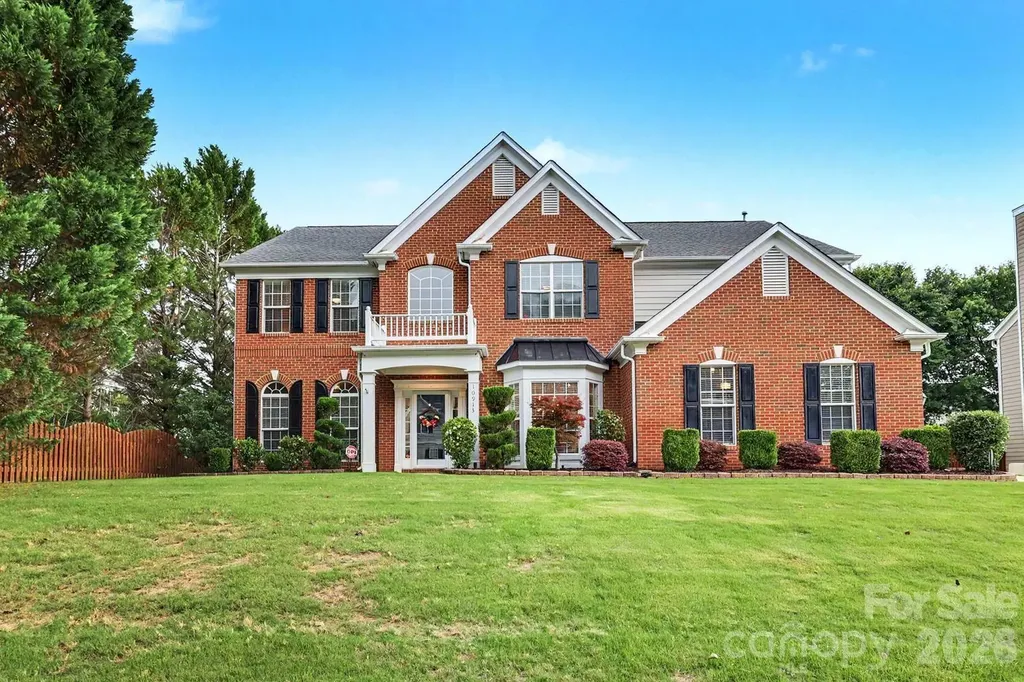10913 Knight Castle Drive Charlotte NC 28277