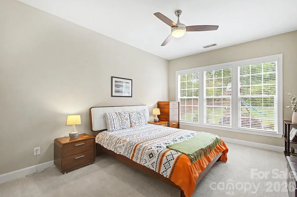 10913 Knight Castle Drive Charlotte NC 28277