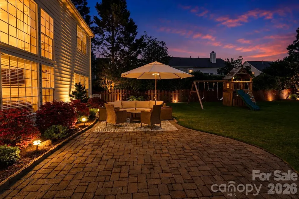 10913 Knight Castle Drive Charlotte NC 28277