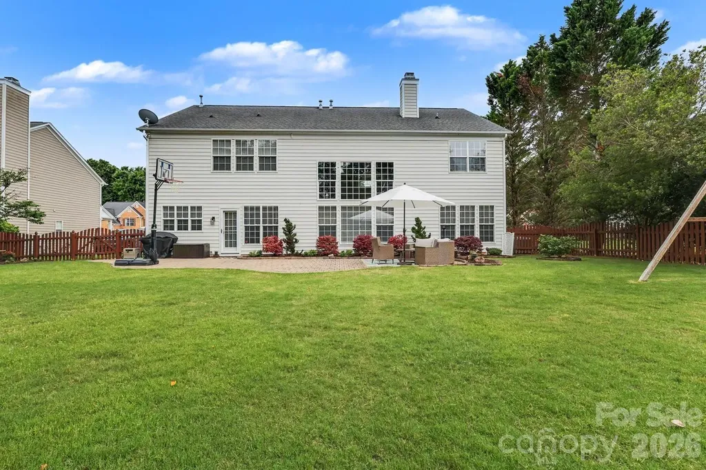 10913 Knight Castle Drive Charlotte NC 28277