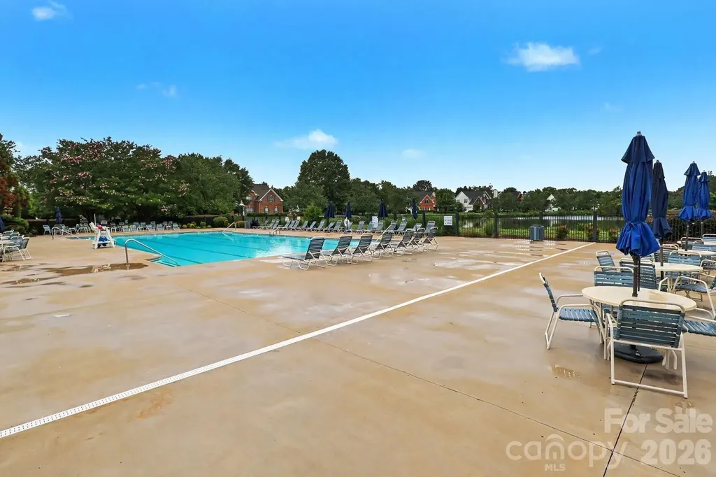 10913 Knight Castle Drive Charlotte NC 28277