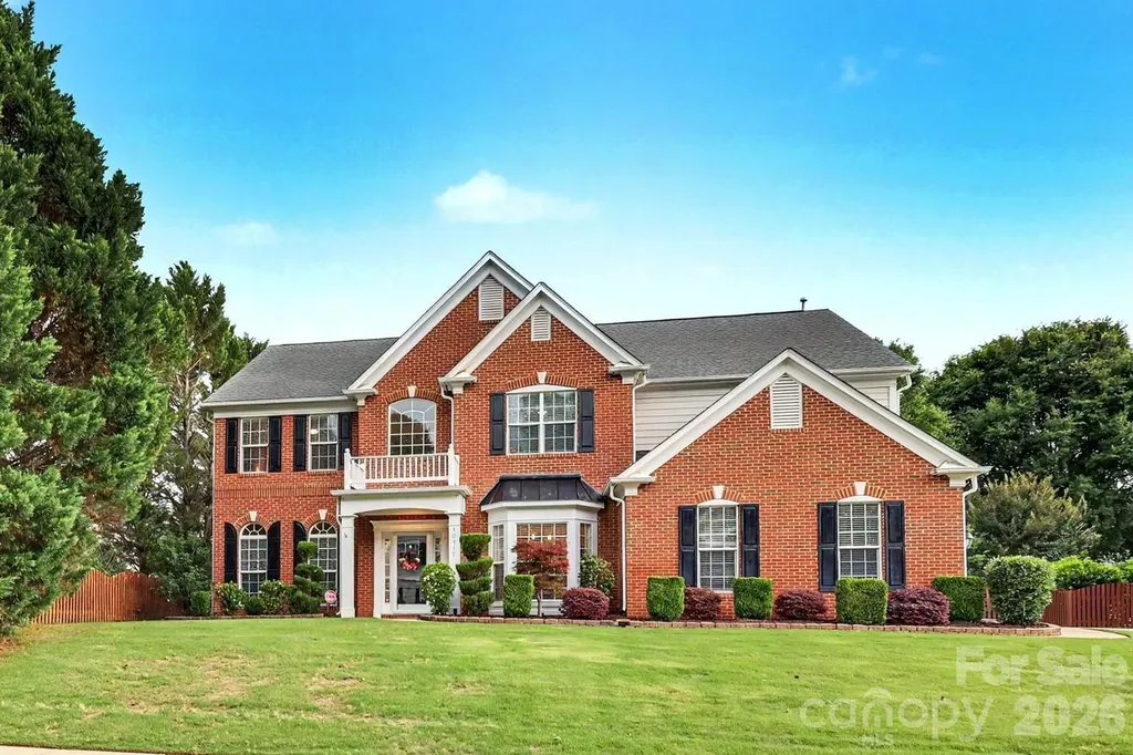 10913 Knight Castle Drive Charlotte NC 28277