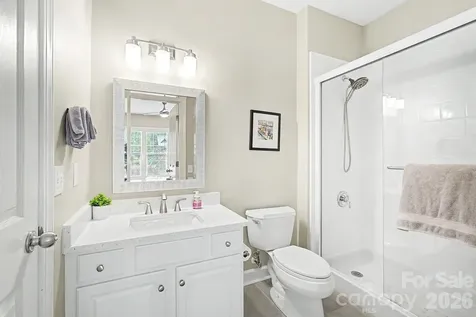 10913 Knight Castle Drive Charlotte NC 28277