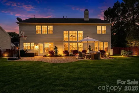 10913 Knight Castle Drive Charlotte NC 28277
