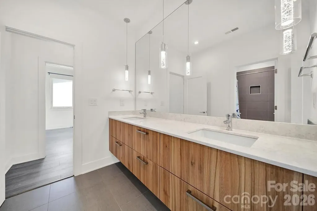 1243 Realta Drive Charlotte NC 28211