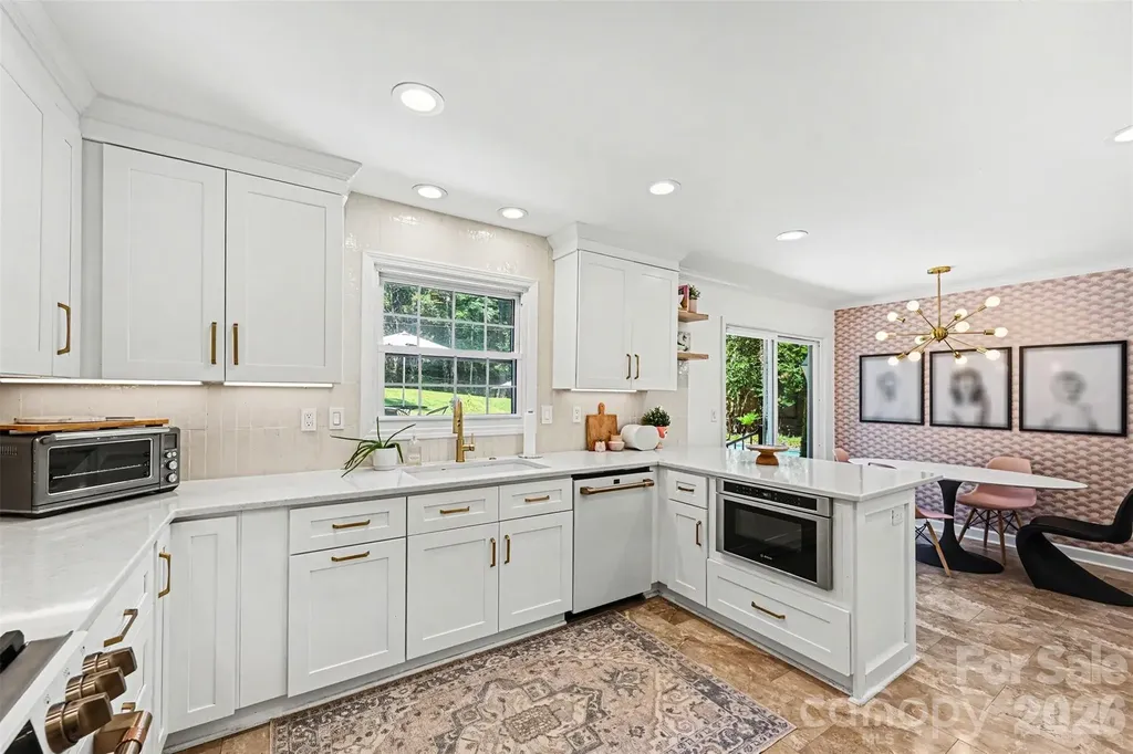 2449 Seth Thomas Road Charlotte NC 28210