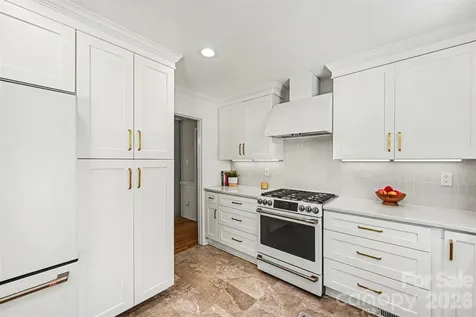 2449 Seth Thomas Road Charlotte NC 28210