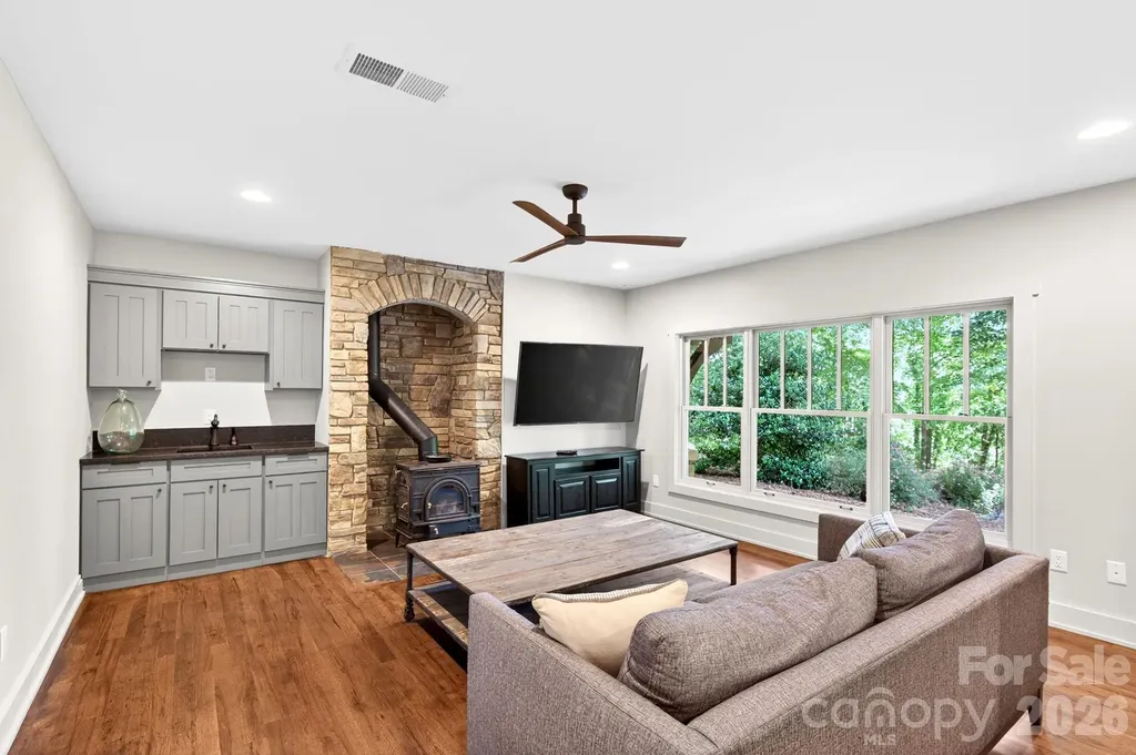 235 Bull Creek Road Asheville NC 28805