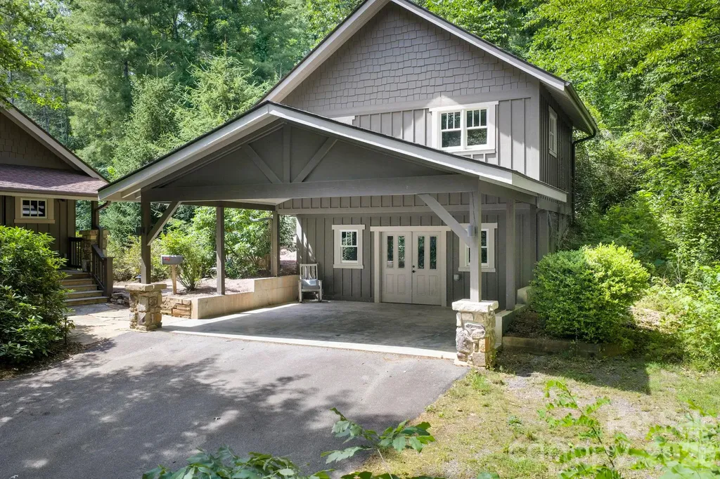 235 Bull Creek Road Asheville NC 28805