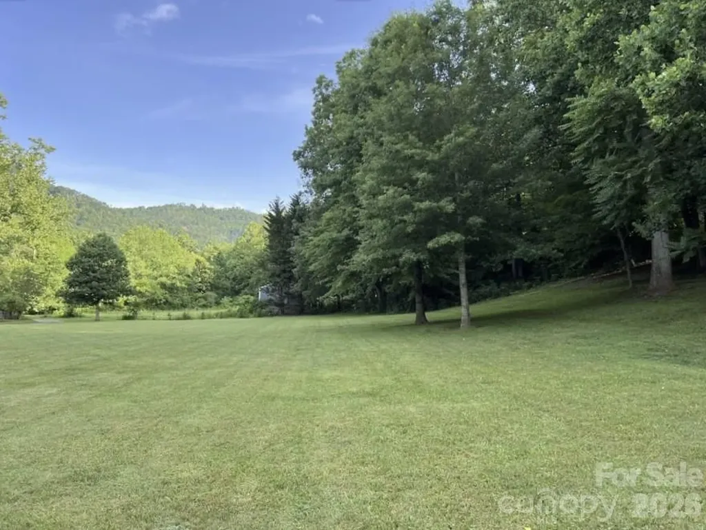 235 Bull Creek Road Asheville NC 28805