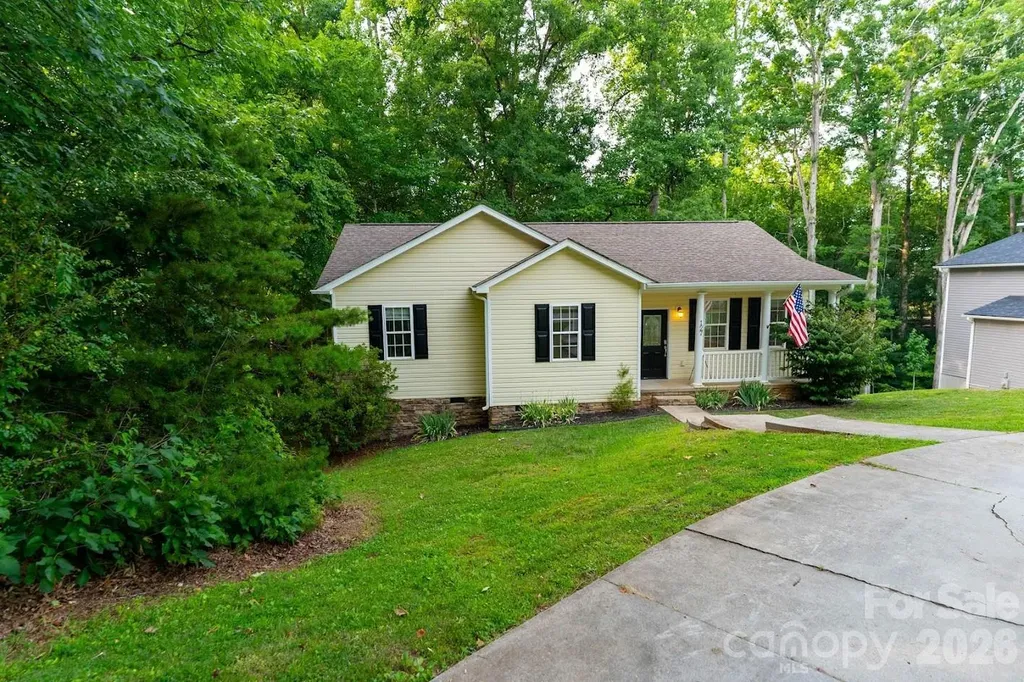 127 Wood Acre Drive Mooresville NC 28115