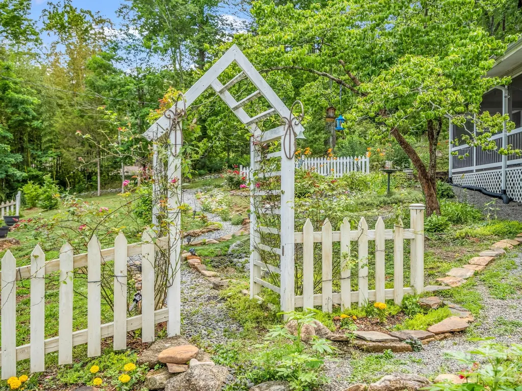 263 O Messersmith Road Lake Lure NC 28746