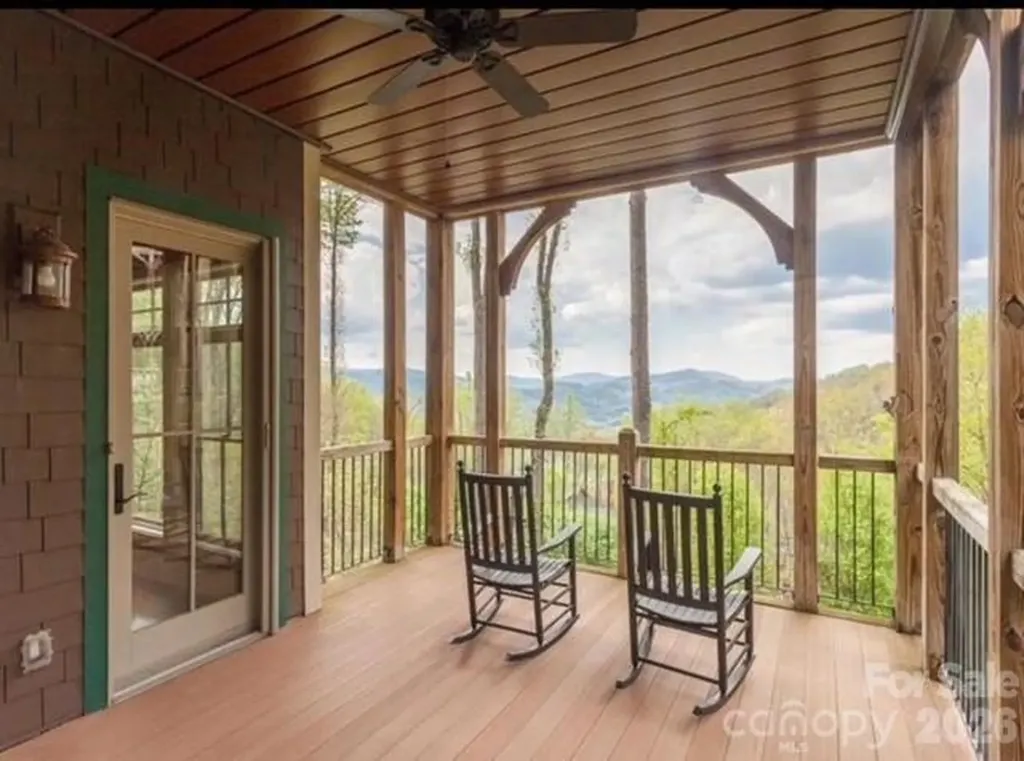 45 Creekside Way Burnsville NC 28714