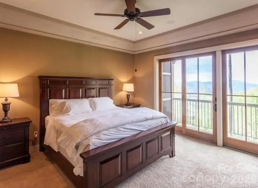 45 Creekside Way Burnsville NC 28714