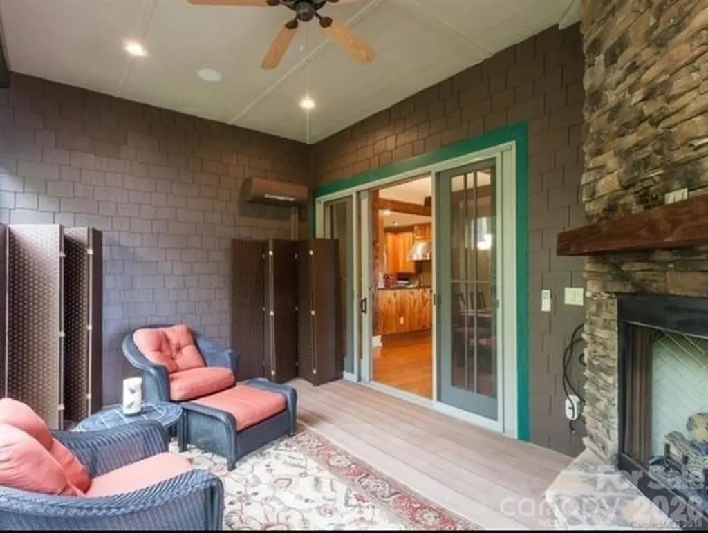 45 Creekside Way Burnsville NC 28714