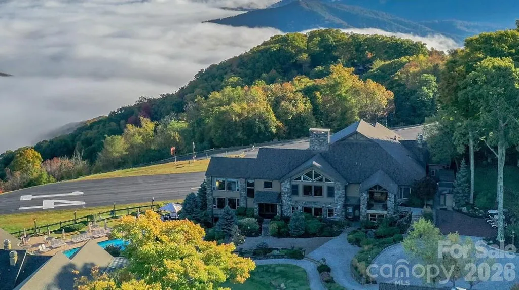 45 Creekside Way Burnsville NC 28714