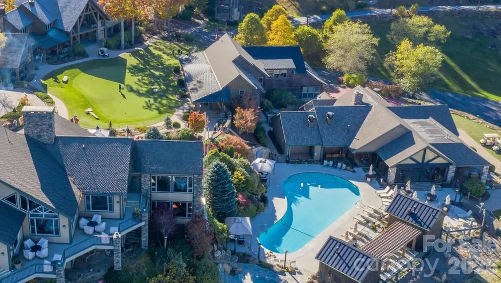 45 Creekside Way Burnsville NC 28714