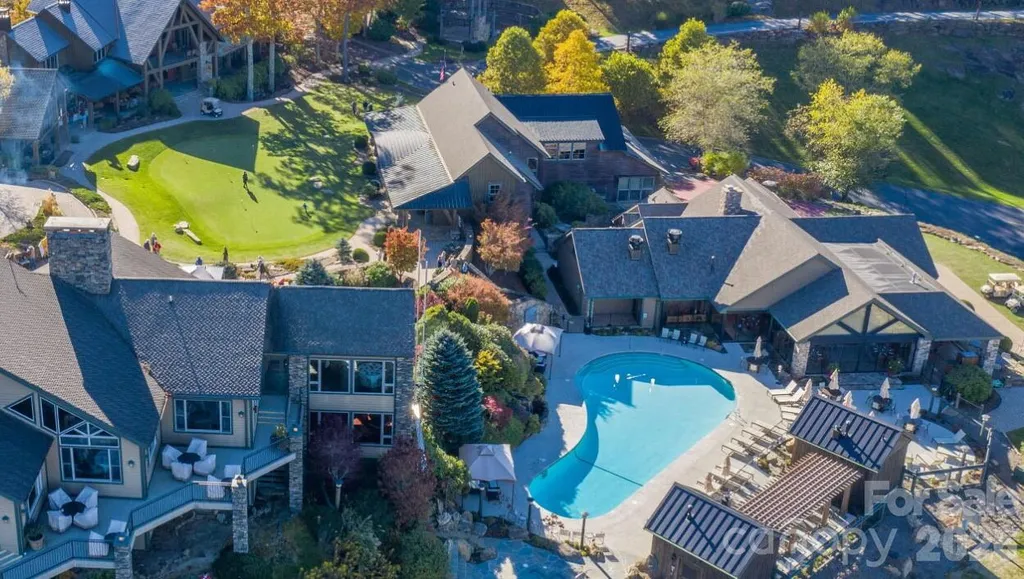 45 Creekside Way Burnsville NC 28714