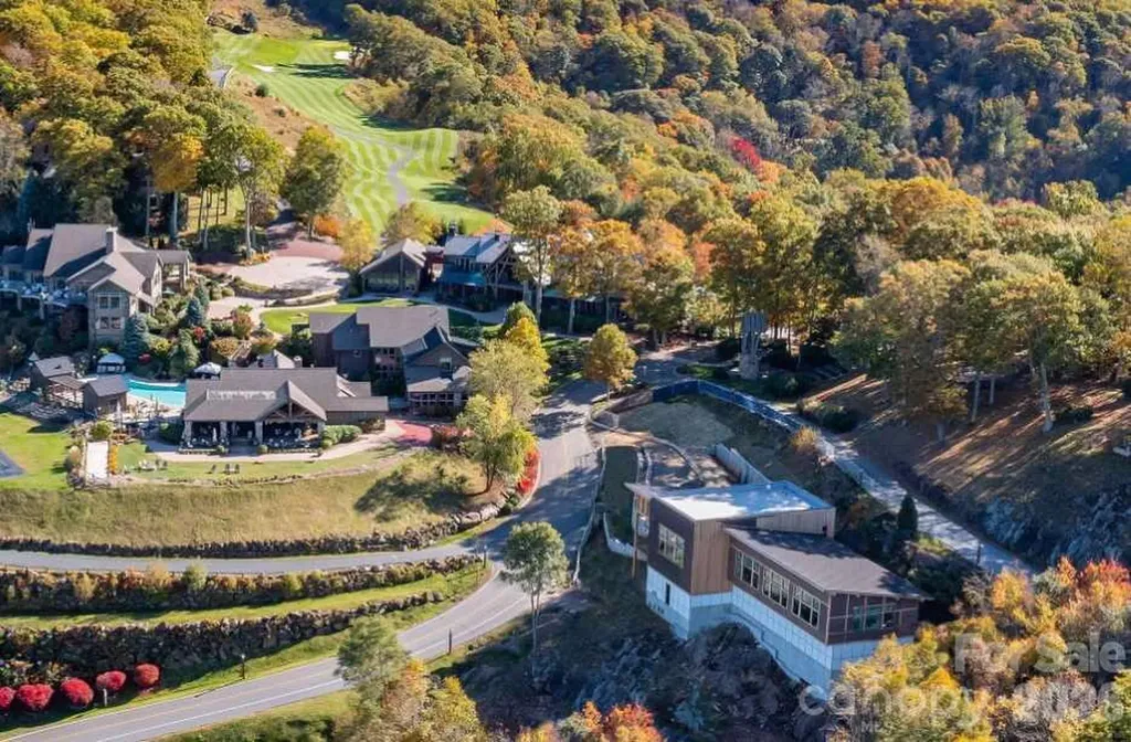 45 Creekside Way Burnsville NC 28714
