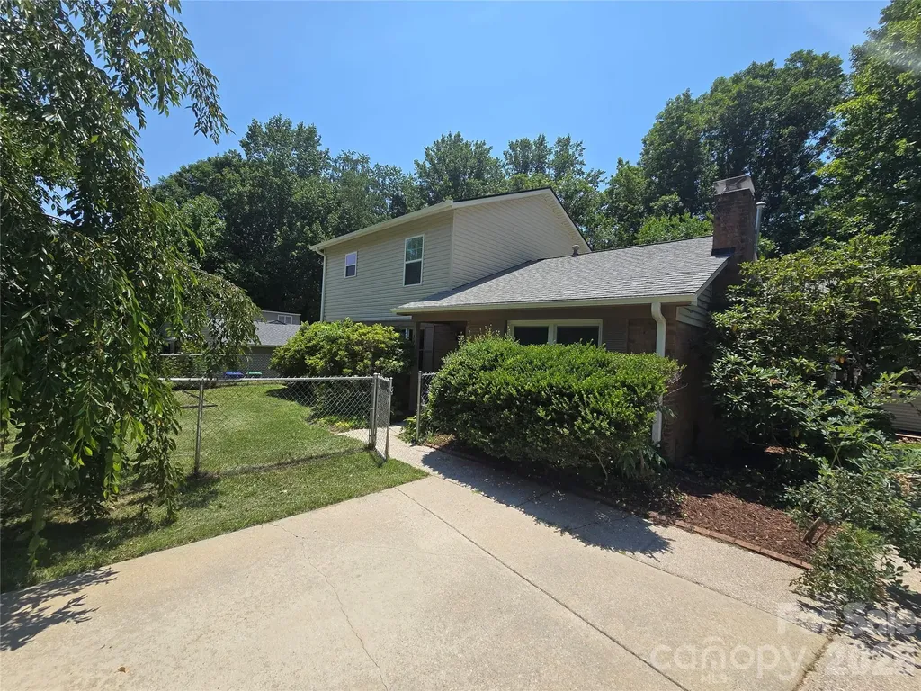115 Wicklow Drive Asheville NC 28806